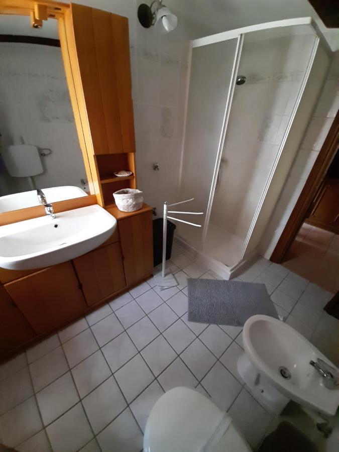 Casa Elena Apartment นุส ภายนอก รูปภาพ