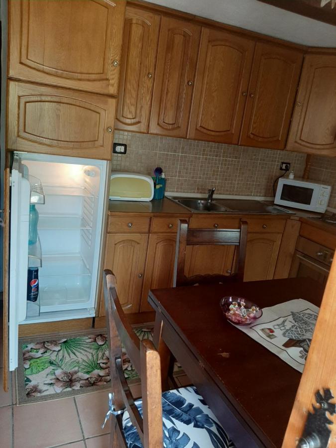 Casa Elena Apartment นุส ภายนอก รูปภาพ